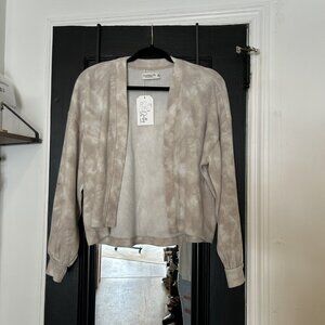 Abercrombie & Fitch Throw Over Sweater White & Beige
